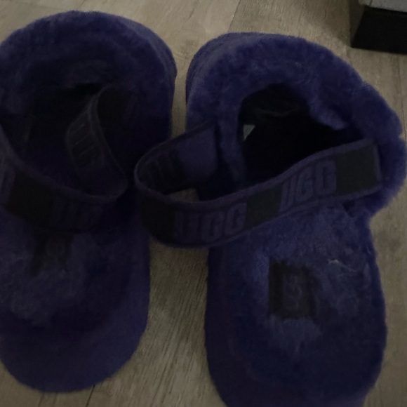 UGG Vibrant Purple Fluffy Slides - Picture 3 of 3